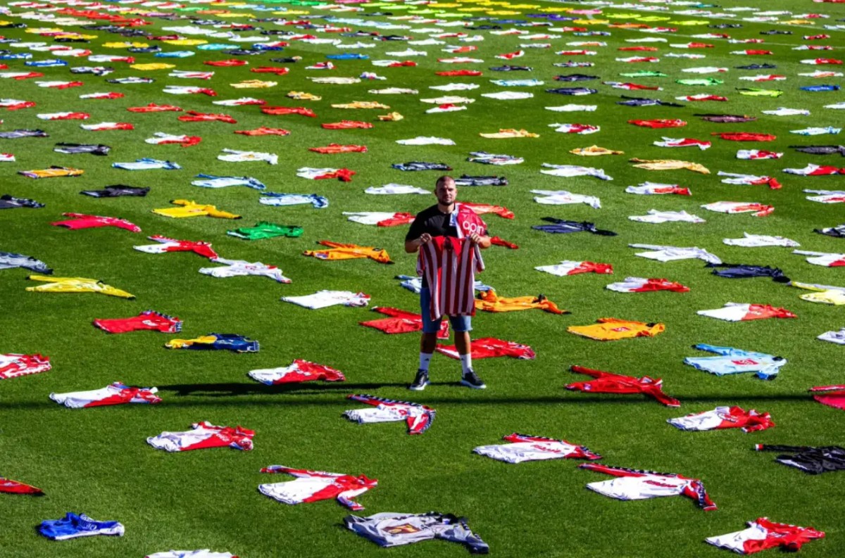 世界上收藏同一俱乐部球衣最多的球迷